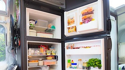 How Long Will a 100Ah Lithium Battery Run a 12V Fridge?