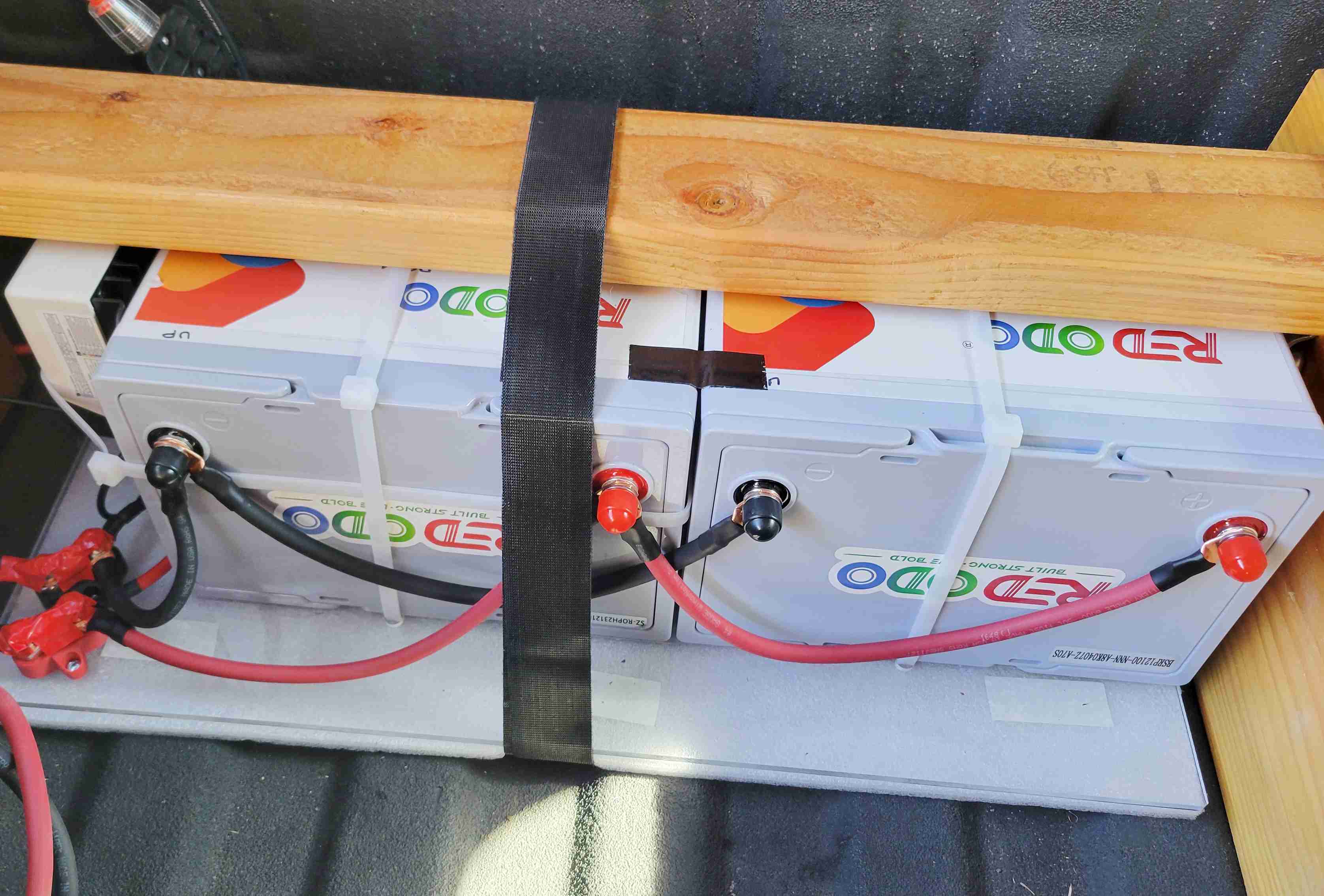 How to Charge Two Batteries in Parallel: Step-by-Step