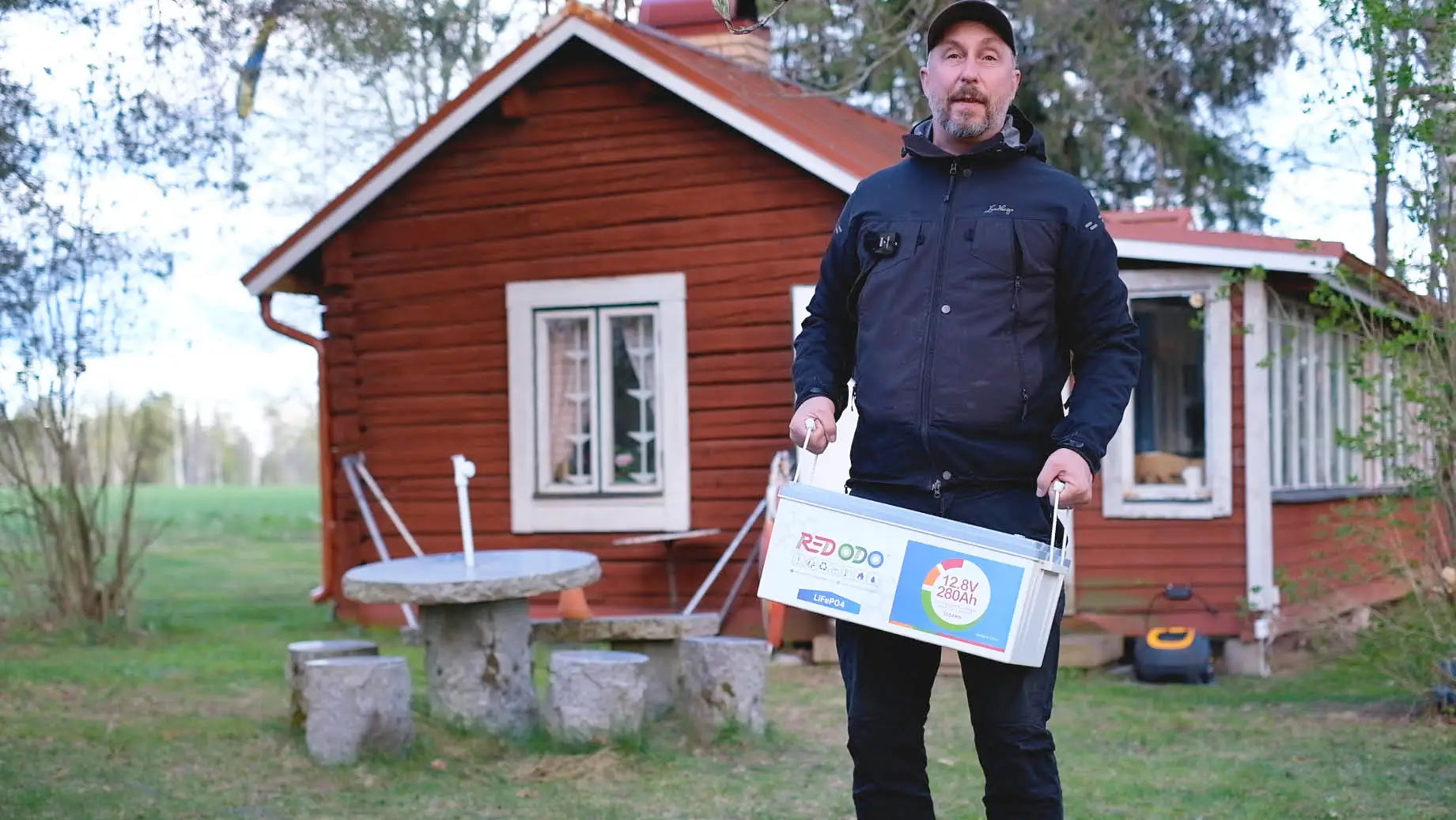 An Off-Grid Cabin in Sweden – 8 Months of Real LiFePO4 Winter Use